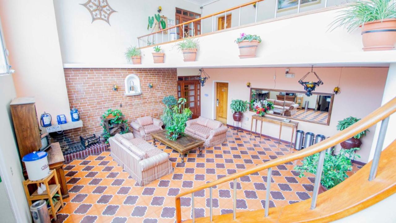 Hotel Pension Bonifaz Quetzaltenango Exterior foto